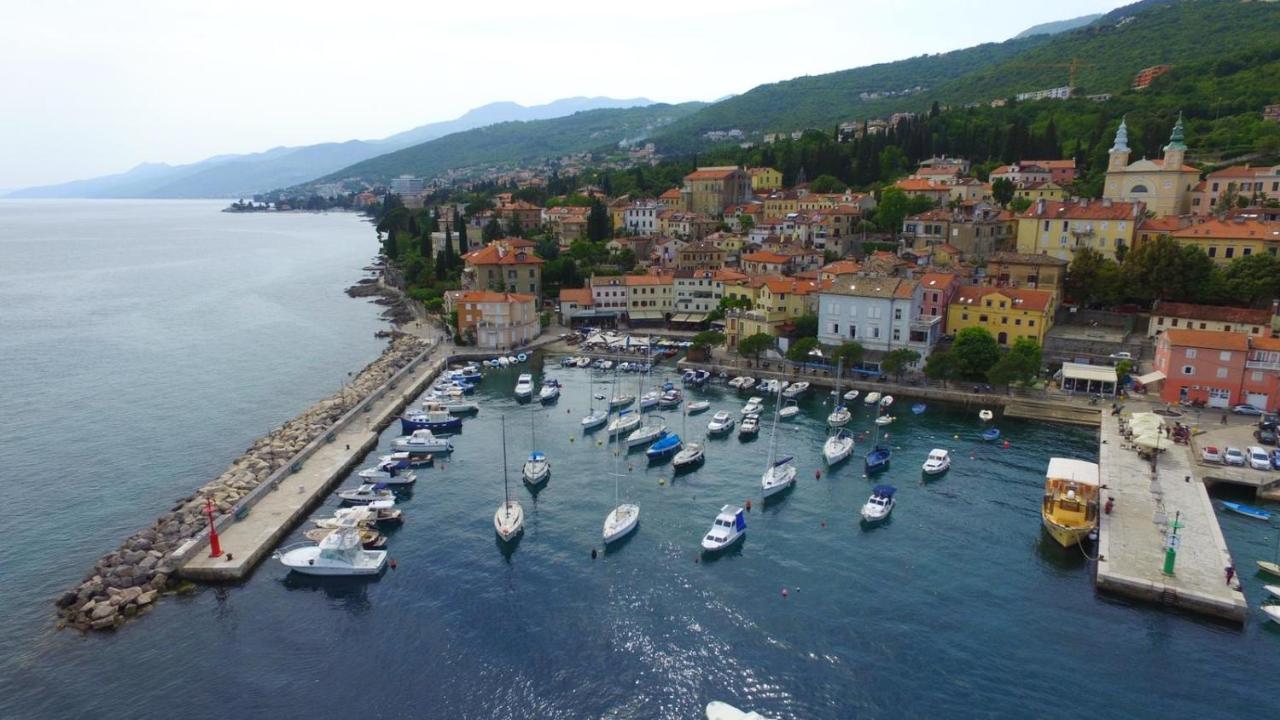 Apartments Matacin With Sea View Opatija Ngoại thất bức ảnh
